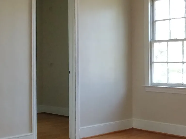 1049 Park Avenue Ext #A — Photo 8