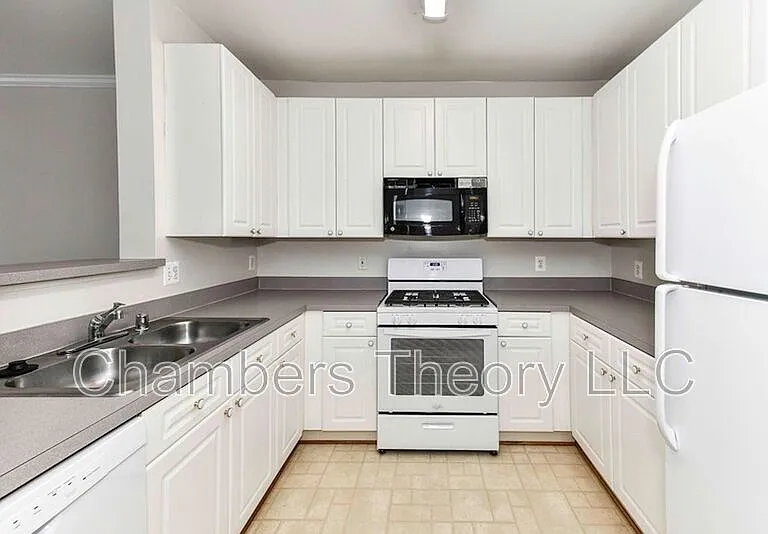 2710 Bellforest Ct #207 — Photo 10