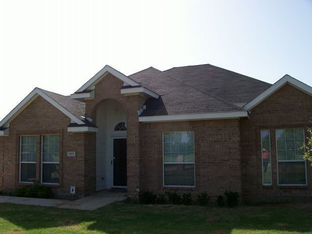 1st image of 3916 Carver Pl