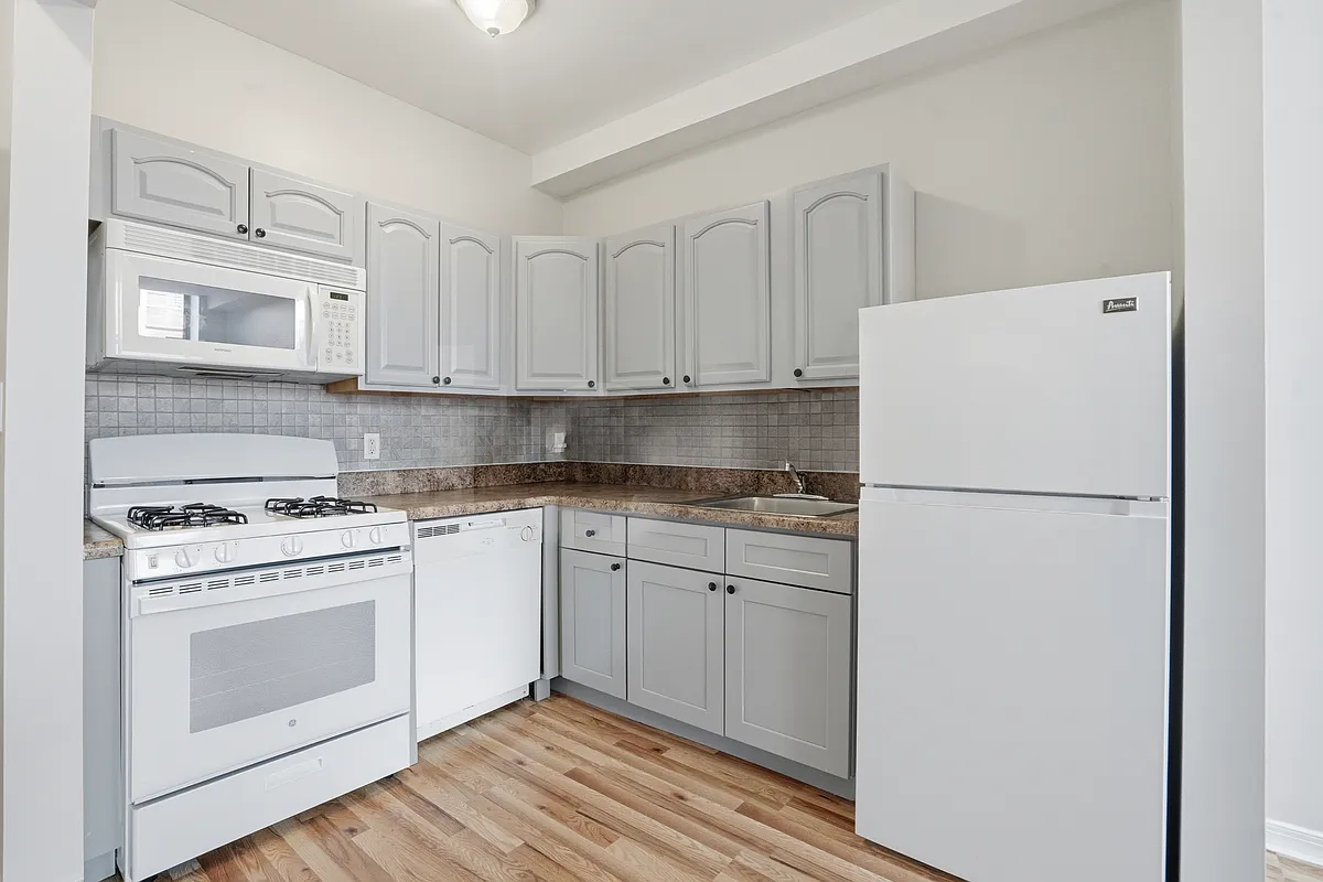 Building Photo - 114 W 133rd St #2-A
