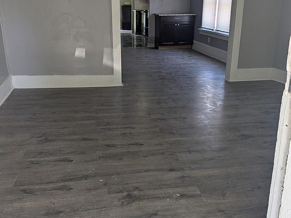 3rd image of 1524 Mount Herman St