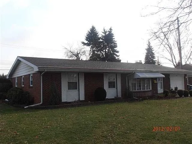2141 Heatherlawn Dr photo 1