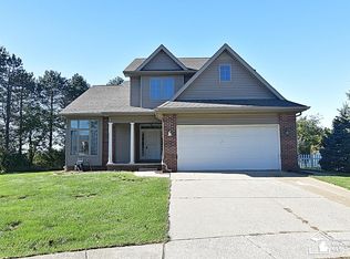 108 Raisin Cir, Dundee, MI 48131