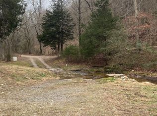 285 Mystery Cave Rd, Marshall, AR 72650