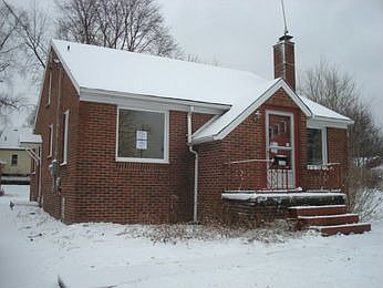 1st image of 991 Vienna Ave