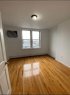 Rented by Standard Living Realty Inc | media 11