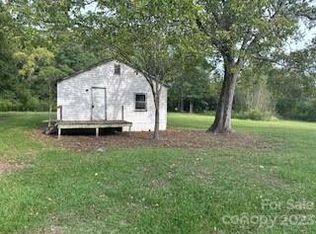 82 Whiting St, Polkton, NC 28135