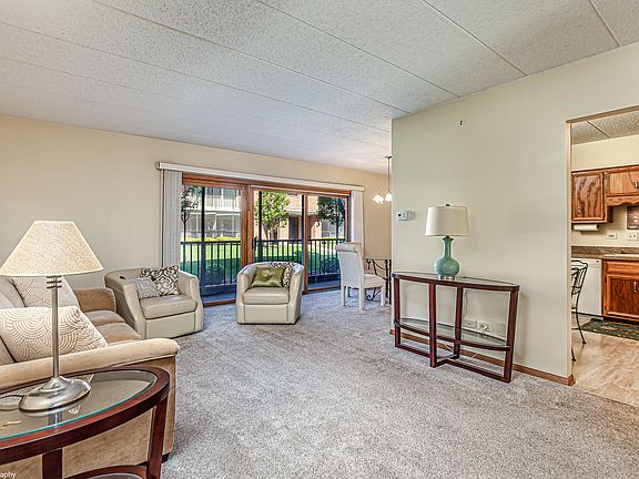 4th image of 5031 Circle Dr #207