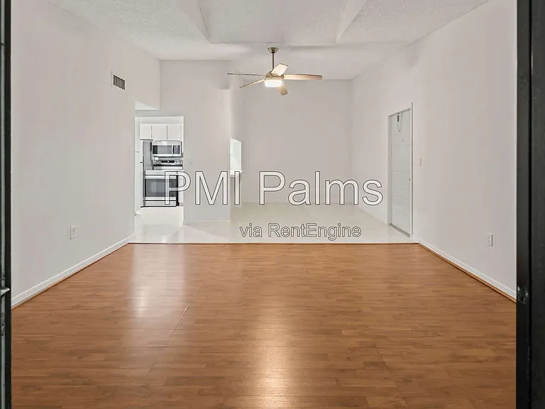 1236 Pine Ridge Cir W #G3 — Photo 6