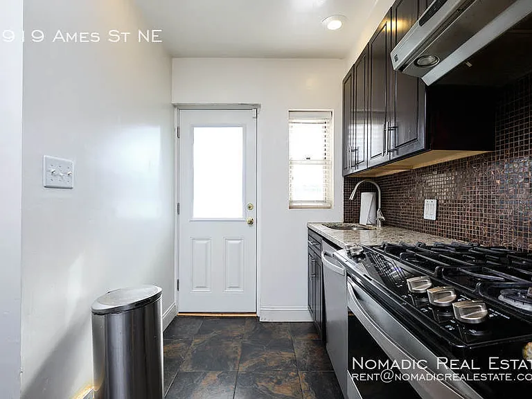 3919 Ames St NE — Photo 10