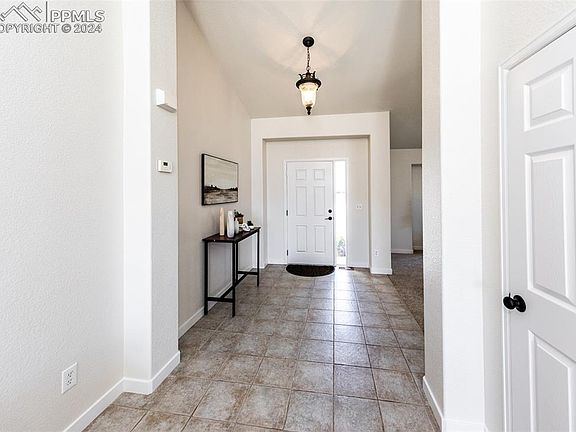 4th image of 6694 Oasis Butte Dr