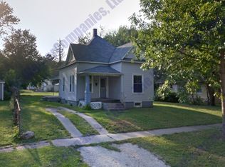 1403 N Hickory St, Champaign, IL