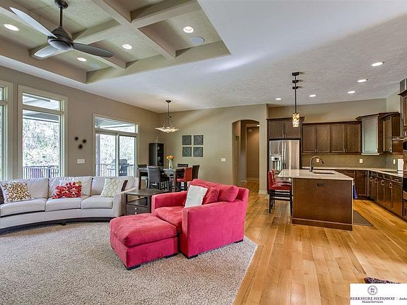 4th image of 10317 Joseph Cir