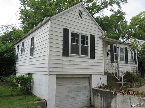 3rd image of 7516 Calvin Ave