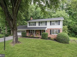 16648 Killdeer Dr, Rockville, MD 20855