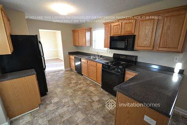 103 Silvergrass Dr — Photo 4
