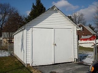 2nd image of 2111 Garfield Ave