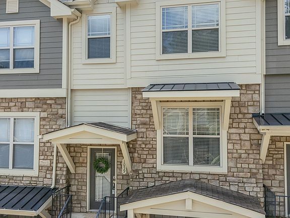 2nd image of 1059 Woodbury Falls Dr