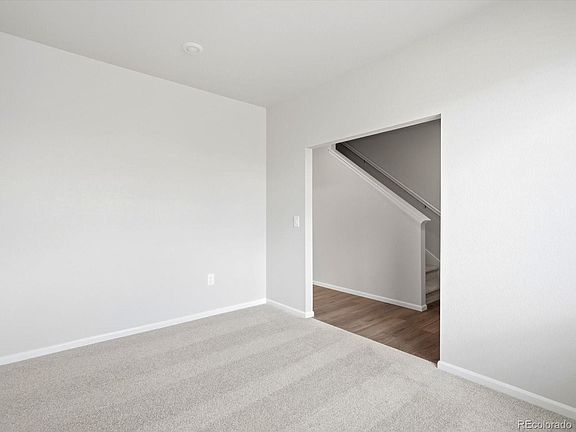4th image of 6862 Quail Avenue