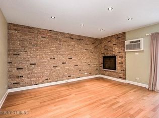860 W Lill Ave, Chicago, IL 60614
