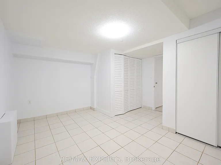 59 Silver Arrow Cres #BASEMENT — Photo 25