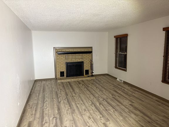 2nd image of 3125 21st Ave