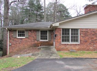 2071 E Roxboro Rd NE, Atlanta, GA 30324