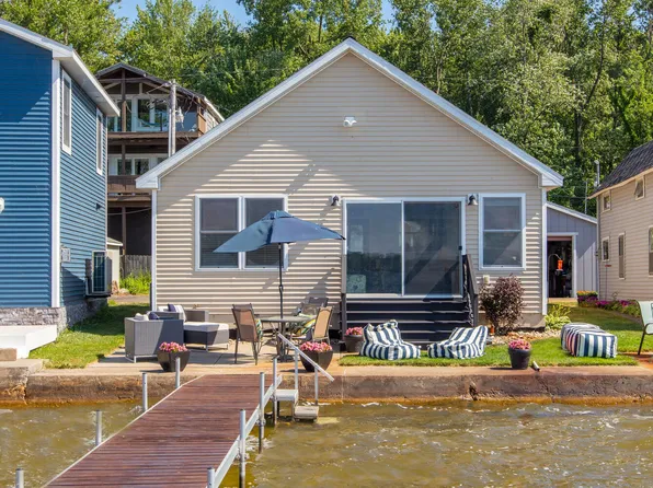 33433 Tice Rd, Dowagiac, MI 49111