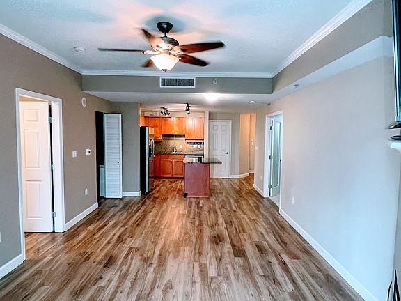 3rd image of 1240 India St Unit 505