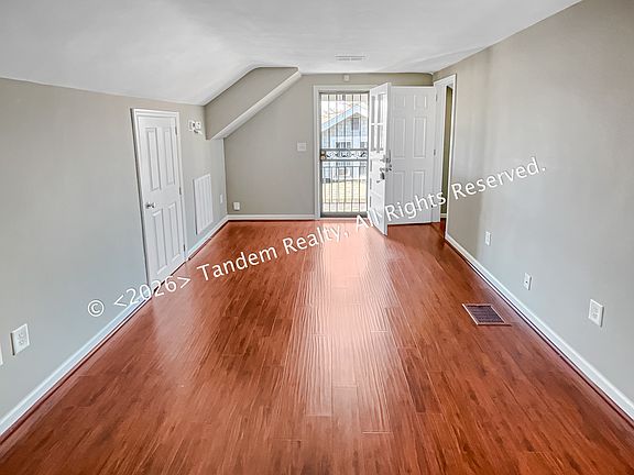 2nd image of 2228 Ashwood Ave #A