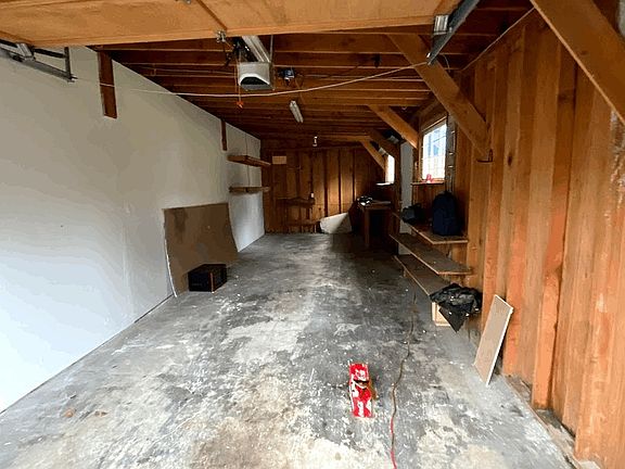 4th image of 17907 10th Ave NE #A