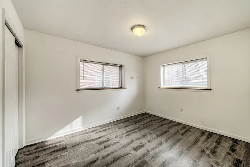 3850 Park Ave — Photo 4