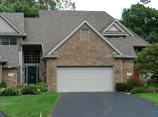 8549 Ponte Vedra Ct, Holland, OH 43528