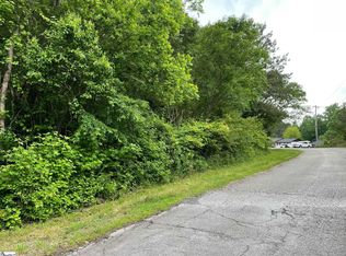 106 Rock Springs Rd, Belton, SC 29627