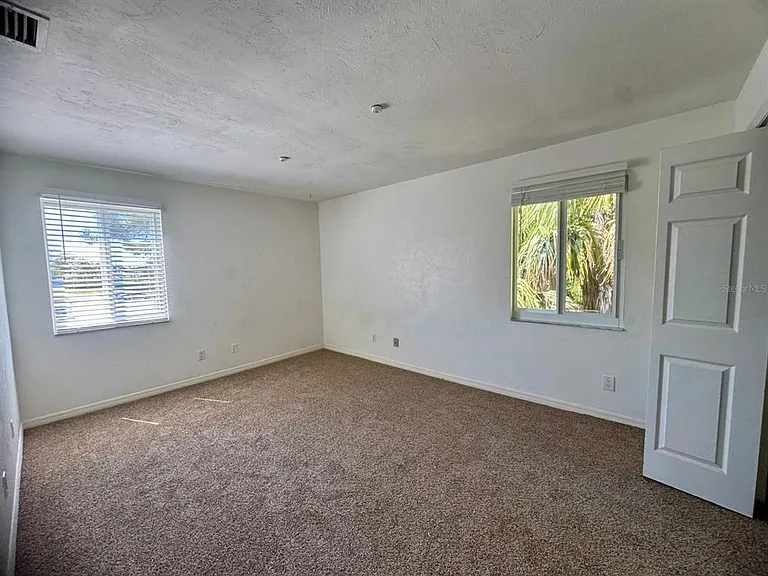 22481 Westchester Blvd #B36 — Photo 15
