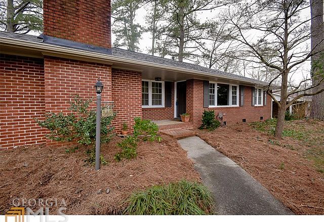 1st image of 319 Robin Ln SE