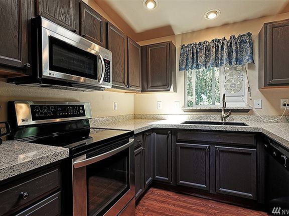 5th image of 5607 125th Pl NE