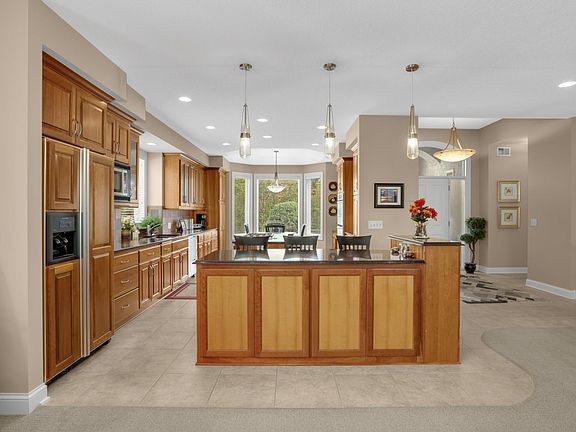 4th image of 124 Stonebridge Rd