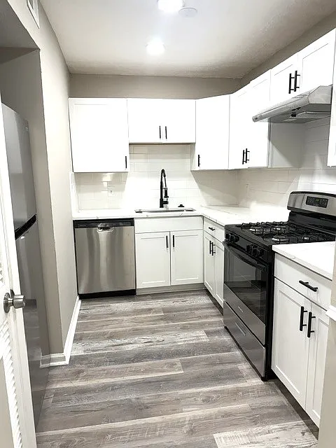 3 bed, 1182 sqft, $1,995 — Photo 4