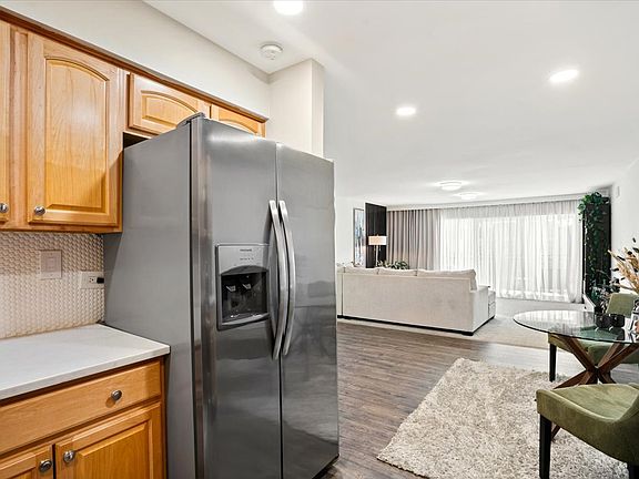 5th image of 5200 Carriageway Dr APT 302