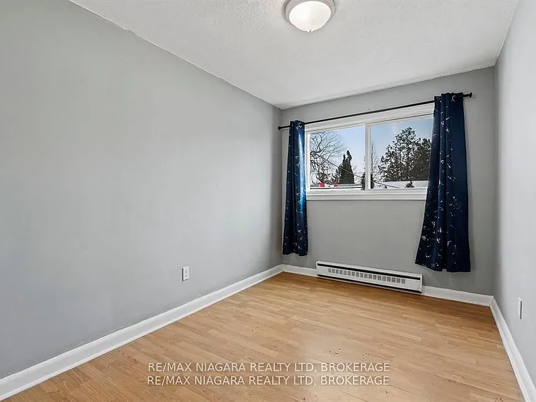 27 Main St #2 — Photo 8