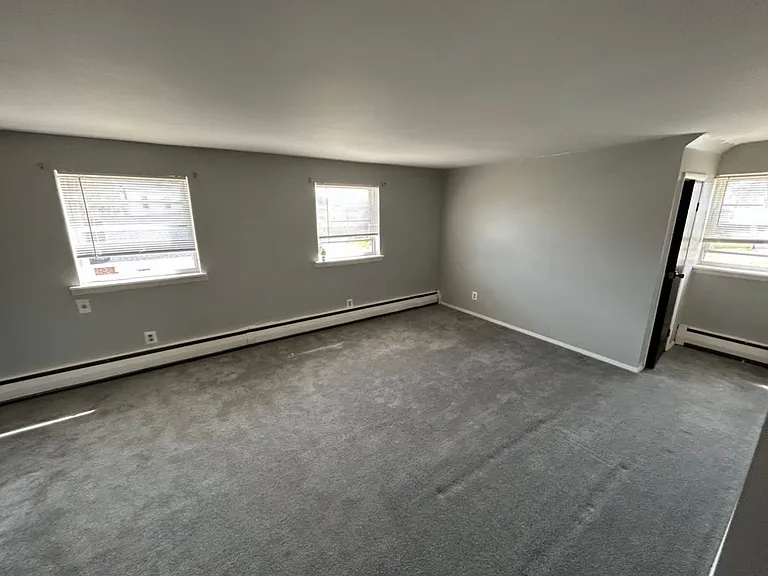 513 Cedar Ave — Photo 10