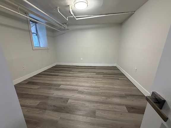 3rd image of 232 Bidwell Ave #Basement