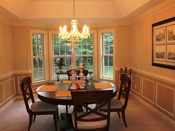 4th image of 6228 N Mayfair Cir