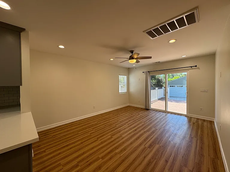 2150 Crescent Ave — Photo 11