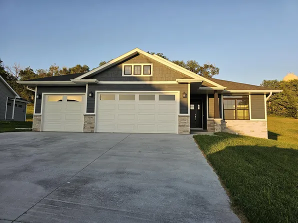 1002 Hillside Dr, Neola, IA 51559