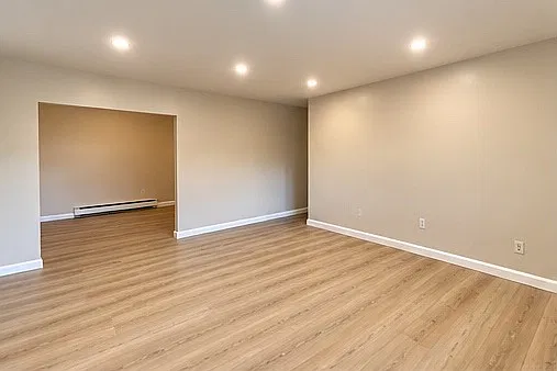 2 bed, 998 sqft, $2,150 — Photo 1