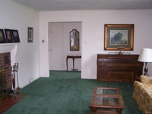4th image of 2 Mildred Ave