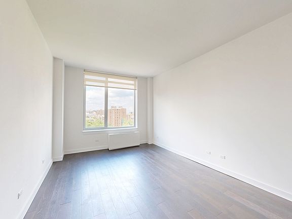 3rd image of 801 Amsterdam Ave APT 14G
