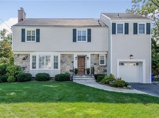 8 Lebanon Rd, Scarsdale, NY 10583